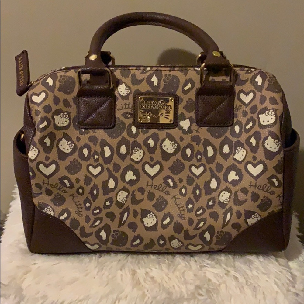 Hello kitty purse